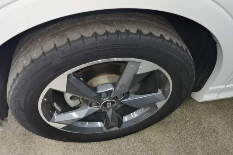 Used Audi Q3 2021 35 TFSI Fashion Dynamic Model Left Front Wheel Hub