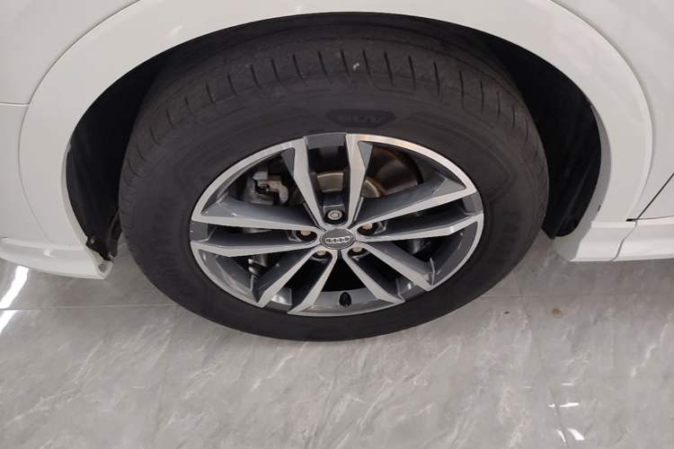Used Audi Q3 2021 35 TFSI Progressive Dynamic Edition Left Front Wheel Hub