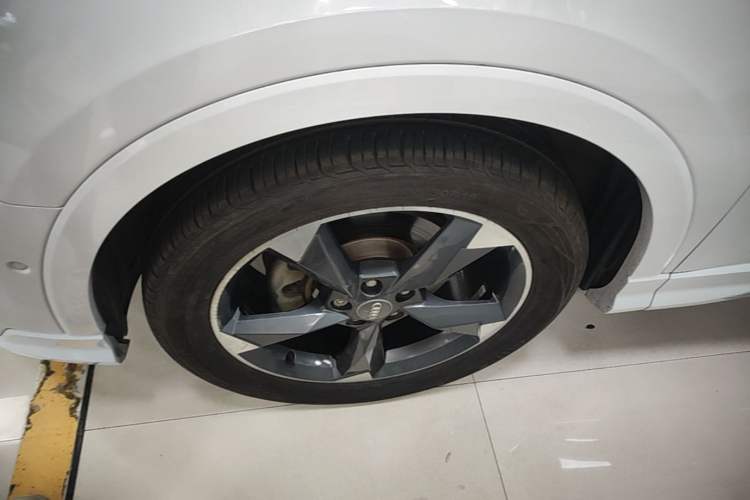 Used Audi Q3 2021 35 TFSI Fashion Dynamic Model Left Front Wheel Hub