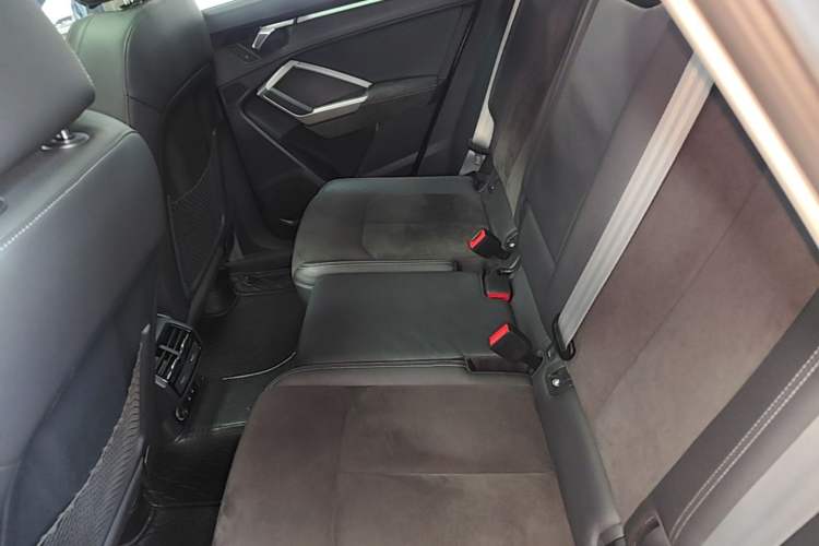 Used Audi Q3 2021 35 TFSI Progressive Dynamic Edition Left Rear Seat