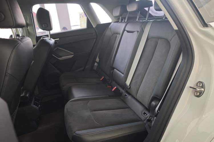 Used Audi Q3 2021 35 TFSI Progressive Dynamic Edition Left Rear Seat