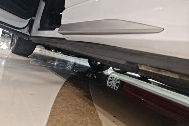 Used Audi Q3 2021 35 TFSI Fashion Dynamic Model Left Side Sill