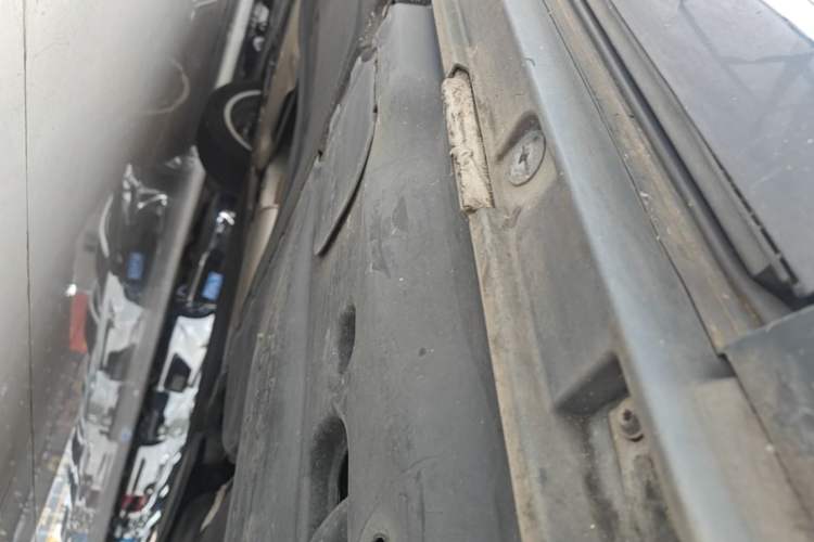 Used Audi Q3 2021 35 TFSI Fashionable and Elegant Model Left Side Sill