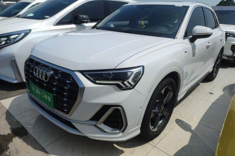 Used Audi Q3 2021 35 TFSI Fashion Dynamic Model Guazi used car, China used car export, Used car for sale, Used Audi cars, Cheapest cars for sale