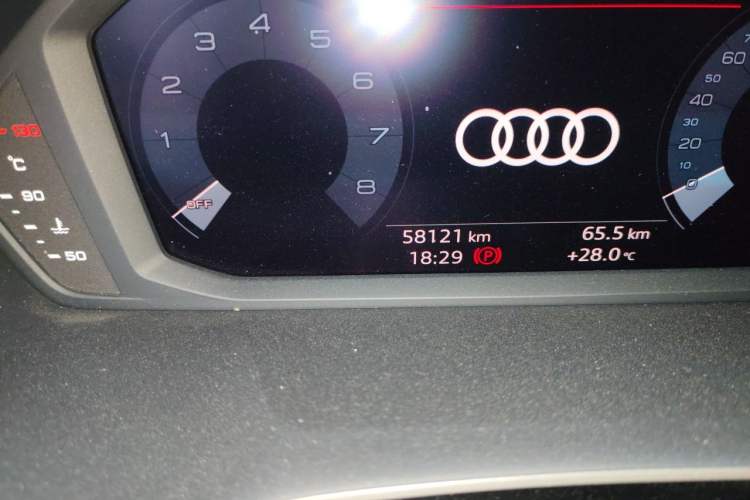 Used Audi Q3 2021 35 TFSI Fashion Dynamic Model Odometer Close Up
