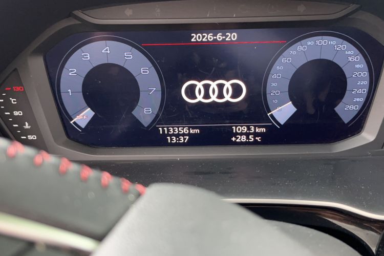 Used Audi Q3 2021 35 TFSI Fashionable and Elegant Model Odometer Close Up