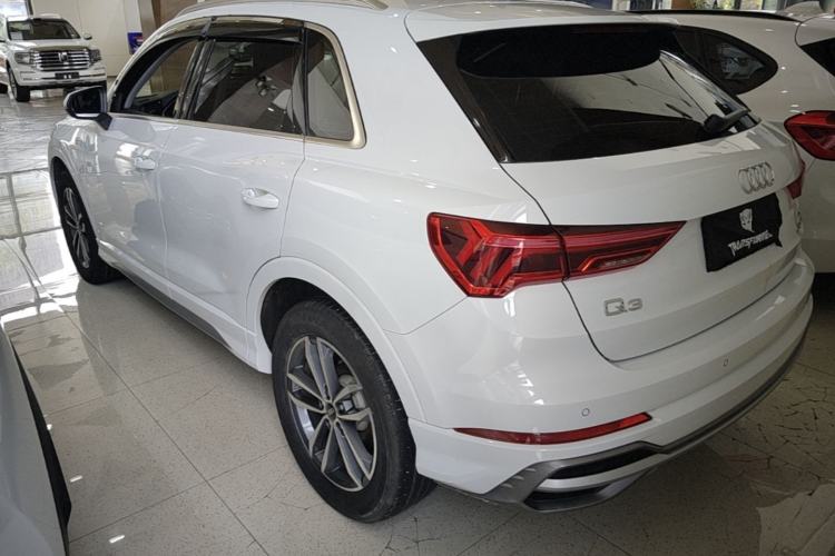 Used Audi Q3 2021 35 TFSI Progressive Dynamic Edition Rear Left 45 Deg
