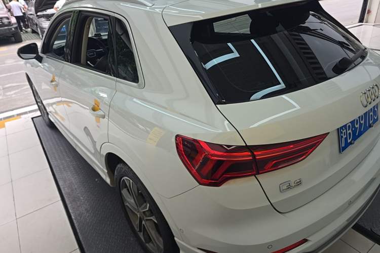 Used Audi Q3 2021 40 TFSI Fashion Dynamic Model Rear Left 45 Deg