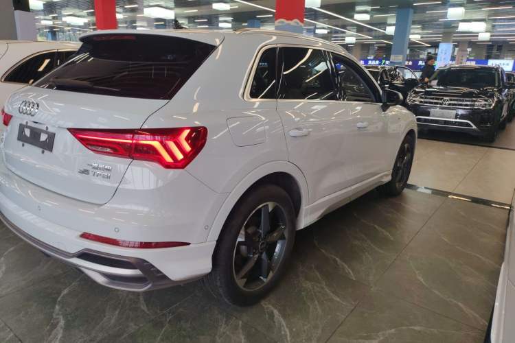 Used Audi Q3 2021 35 TFSI Fashion Dynamic Model Rear Right 45 Deg