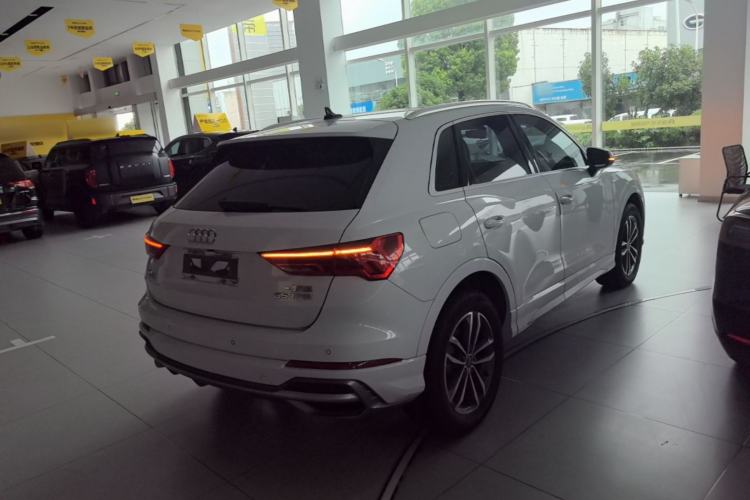 Used Audi Q3 2021 35 TFSI Progressive Dynamic Edition Rear Right 45 Deg