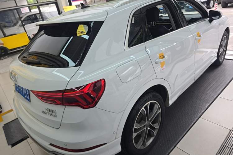Used Audi Q3 2021 40 TFSI Fashion Dynamic Model Rear Right 45 Deg