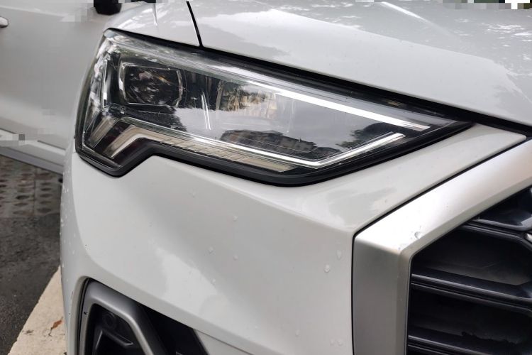 Used Audi Q3 2021 35 TFSI Fashion Dynamic Model Right Front Headlight