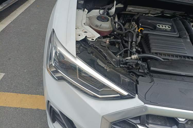 Used Audi Q3 2021 35 TFSI Fashion Dynamic Model Right Front Headlight
