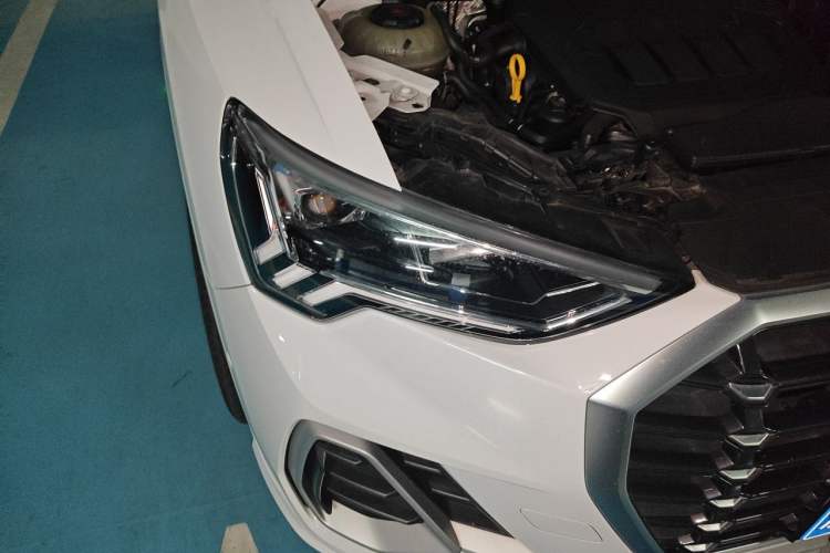 Used Audi Q3 2021 40 TFSI Fashion Dynamic Model Right Front Headlight