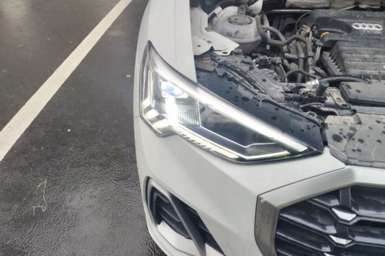 Used Audi Q3 2021 35 TFSI Fashion Dynamic Model Right Front Headlight