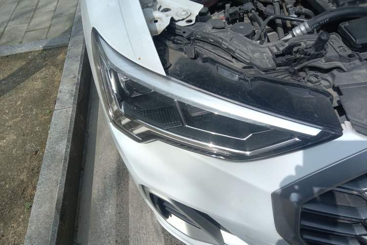 Used Audi Q3 2021 35 TFSI Progressive Dynamic Edition Right Front Headlight