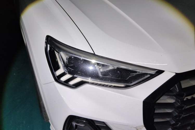 Used Audi Q3 2021 35 TFSI Progressive Dynamic Edition Right Front Headlight
