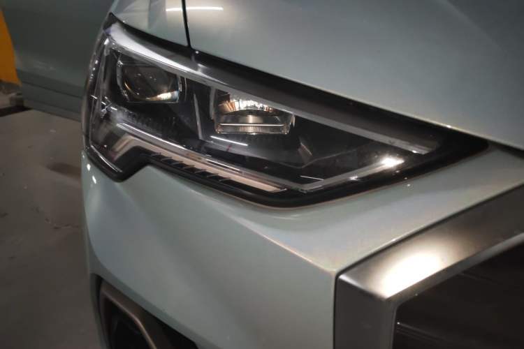 Used Audi Q3 2021 40 TFSI Fashion Dynamic Model Right Front Headlight