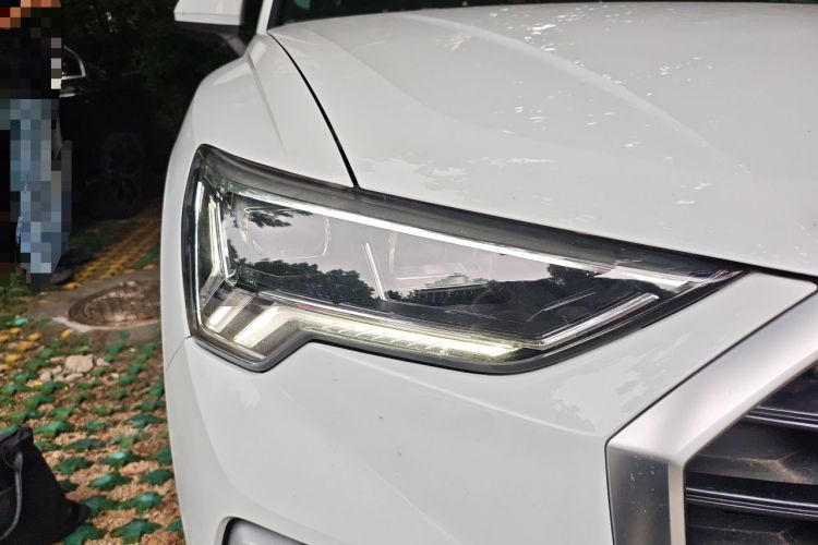 Used Audi Q3 2021 35 TFSI Progressive Dynamic Edition Right Front Headlight