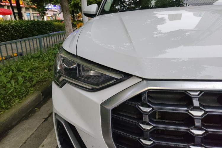 Used Audi Q3 2021 35 TFSI Progressive Dynamic Edition Right Front Headlight