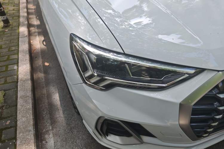 Used Audi Q3 2021 35 TFSI Fashion Dynamic Model Right Front Headlight