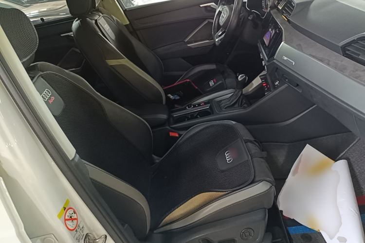 Used Audi Q3 2021 35 TFSI Fashion Dynamic Model Right Front Seat