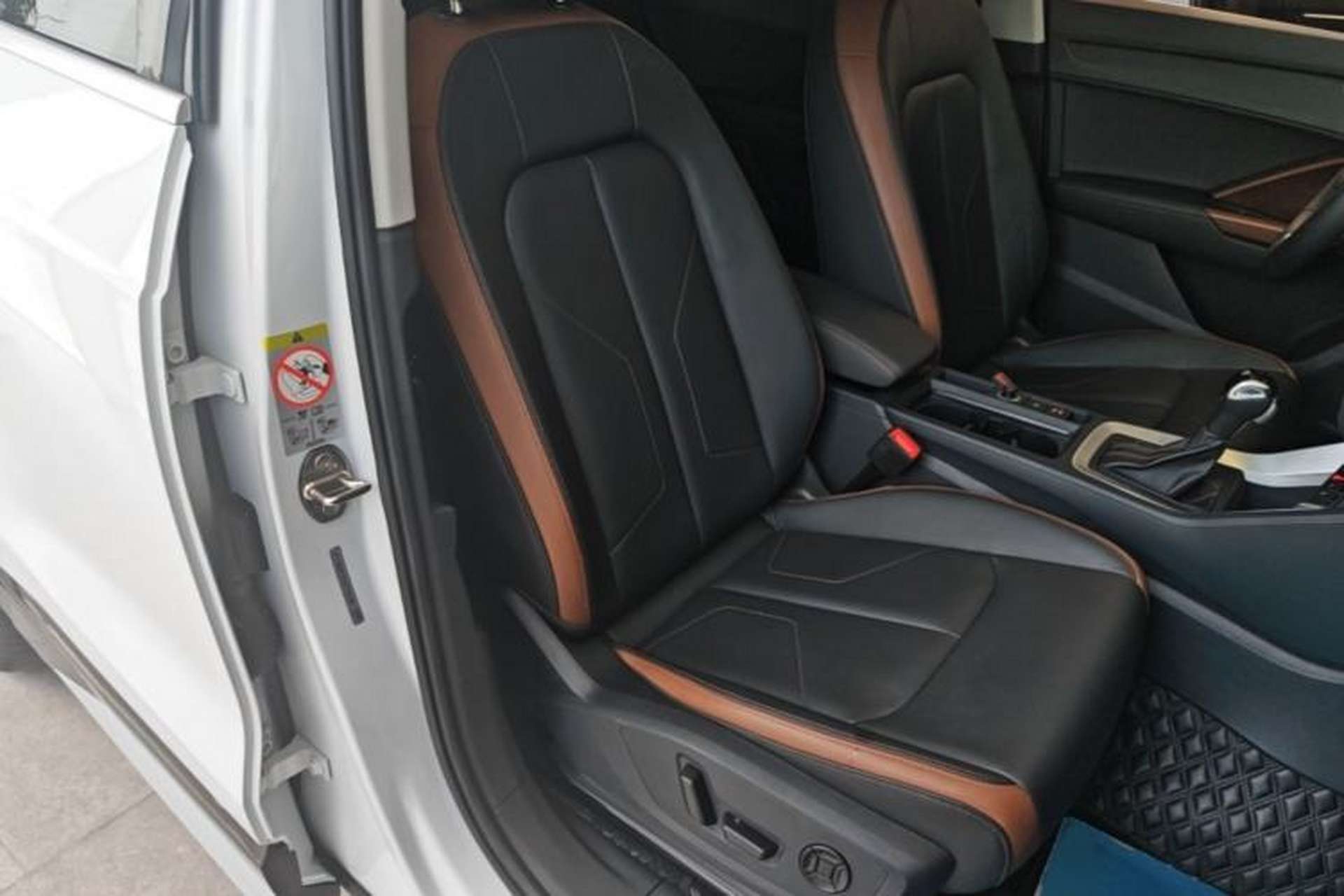 Used Audi Q3 2021 35 TFSI Fashionable and Elegant Model Right Front Seat