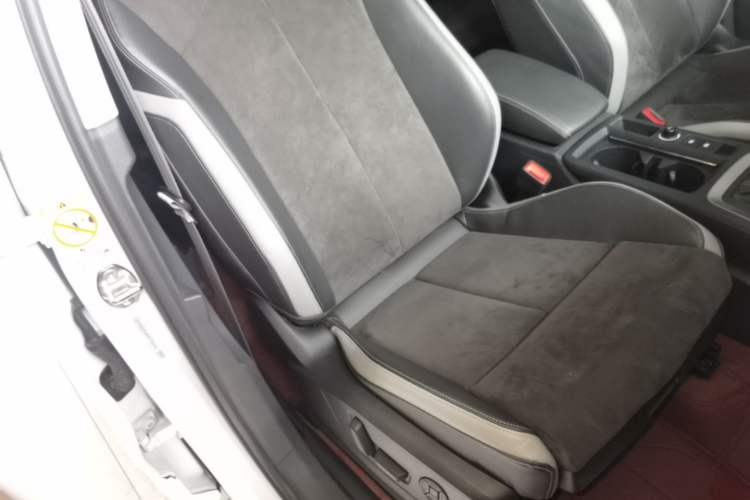 Used Audi Q3 2021 35 TFSI Progressive Dynamic Edition Right Front Seat