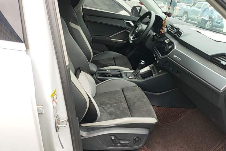 Used Audi Q3 2021 35 TFSI Fashion Dynamic Model Right Front Seat