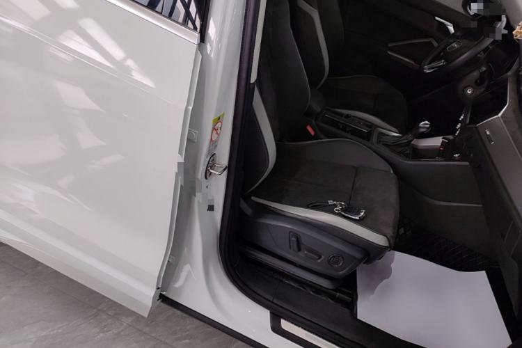 Used Audi Q3 2021 35 TFSI Progressive Dynamic Edition Right Front Seat