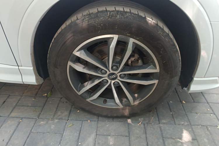 Used Audi Q3 2021 35 TFSI Progressive Dynamic Edition Right Front Wheel Hub
