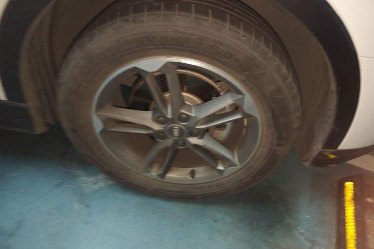 Used Audi Q3 2021 35 TFSI Advanced Style Edition Right Front Wheel Hub