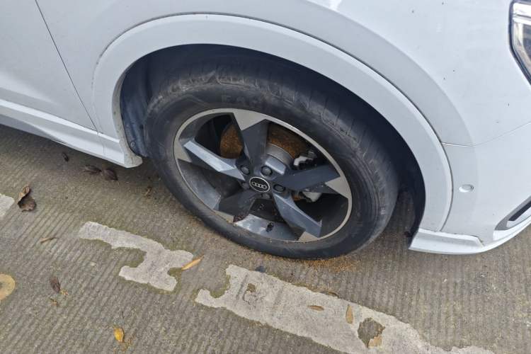 Used Audi Q3 2021 35 TFSI Fashion Dynamic Model Right Front Wheel Hub