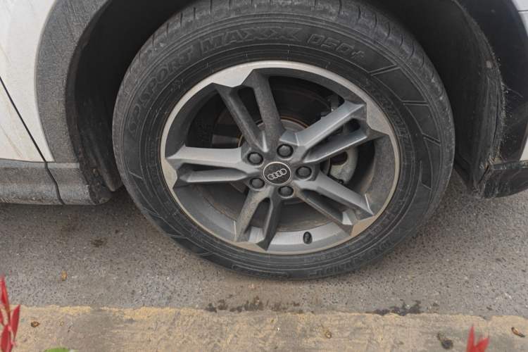 Used Audi Q3 2021 35 TFSI Advanced Style Edition Right Front Wheel Hub
