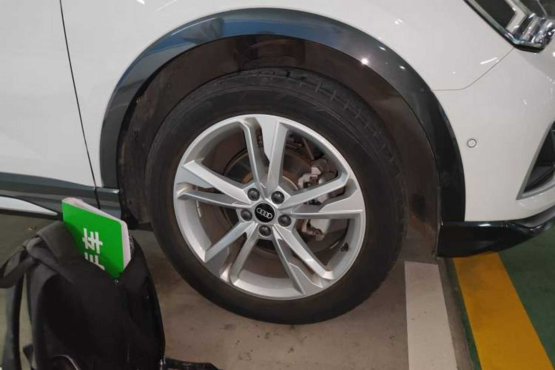 Used Audi Q3 2021 35 TFSI Fashionable and Elegant Model Right Front Wheel Hub