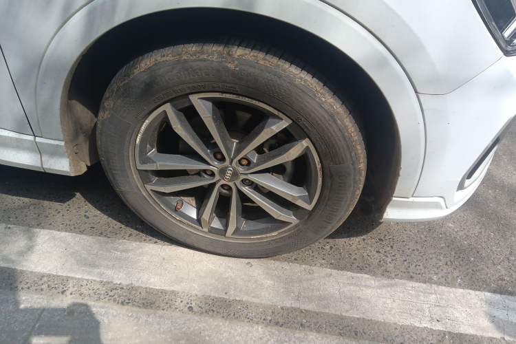 Used Audi Q3 2021 35 TFSI Progressive Dynamic Edition Right Front Wheel Hub