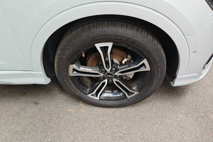 Used Audi Q3 2021 35 TFSI Progressive Dynamic Edition Right Front Wheel Hub