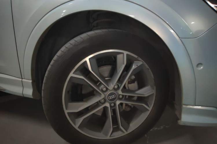 Used Audi Q3 2021 40 TFSI Fashion Dynamic Model Right Front Wheel Hub