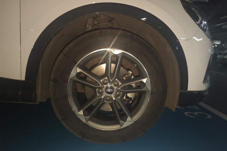 Used Audi Q3 2021 35 TFSI Advanced Style Edition Right Front Wheel Hub
