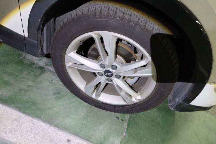 Used Audi Q3 2021 35 TFSI Fashionable and Elegant Model Right Front Wheel Hub