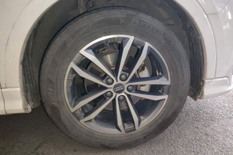 Used Audi Q3 2021 35 TFSI Progressive Dynamic Edition Right Front Wheel Hub