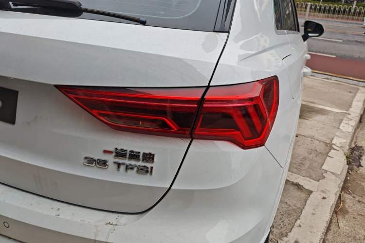 Used Audi Q3 2021 35 TFSI Progressive Dynamic Edition Right Rear Taillight