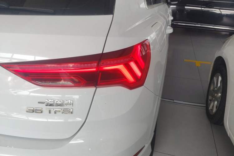 Used Audi Q3 2021 35 TFSI Progressive Dynamic Edition Right Rear Taillight