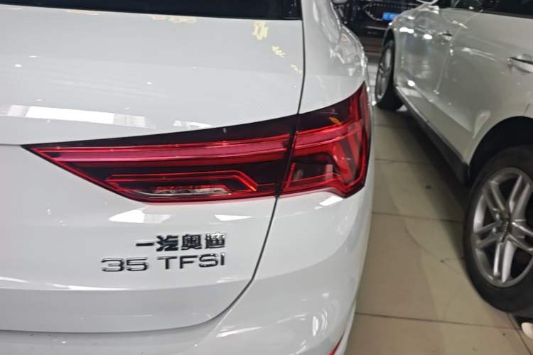 Used Audi Q3 2021 35 TFSI Fashion Dynamic Model Right Rear Taillight