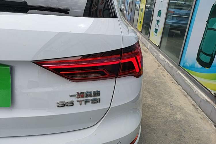Used Audi Q3 2021 35 TFSI Progressive Dynamic Edition Right Rear Taillight
