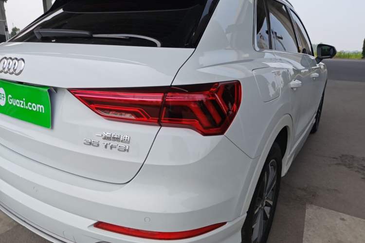 Used Audi Q3 2021 35 TFSI Progressive Dynamic Edition Right Rear Taillight