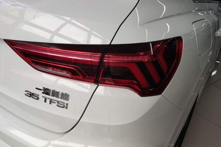Used Audi Q3 2021 35 TFSI Fashion Dynamic Model Right Rear Taillight