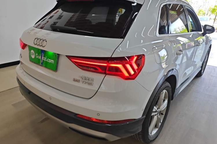 Used Audi Q3 2021 35 TFSI Fashionable and Elegant Model Right Rear Taillight