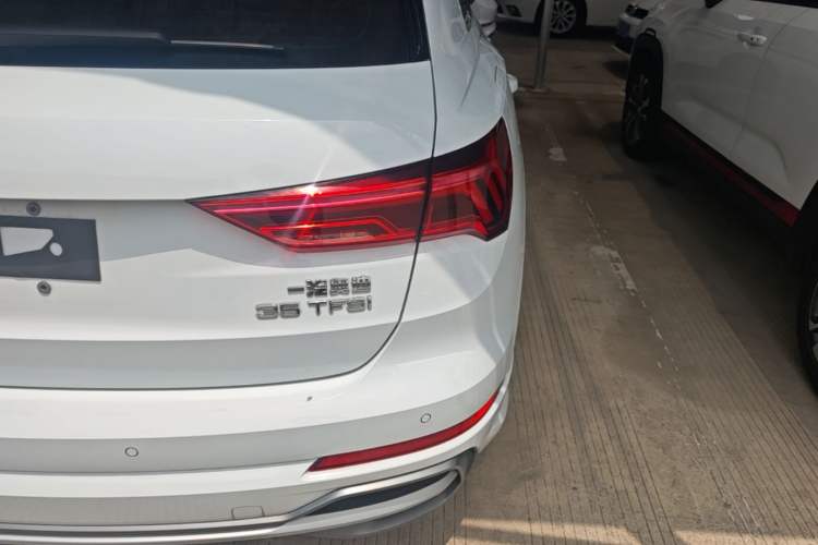 Used Audi Q3 2021 35 TFSI Fashion Dynamic Model Right Rear Taillight