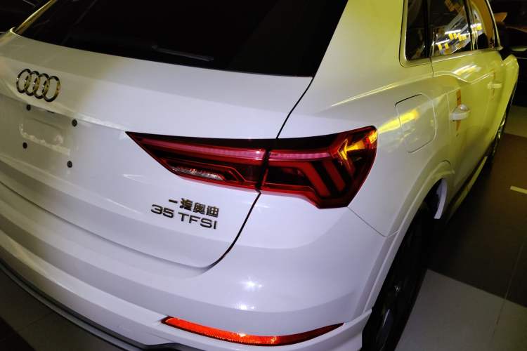 Used Audi Q3 2021 35 TFSI Fashion Dynamic Model Right Rear Taillight